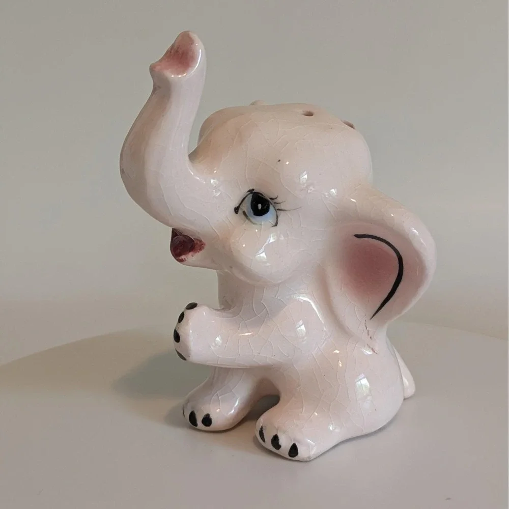Vintage Pink Elephant Salt And Pepper Shakers Anthropomorphic